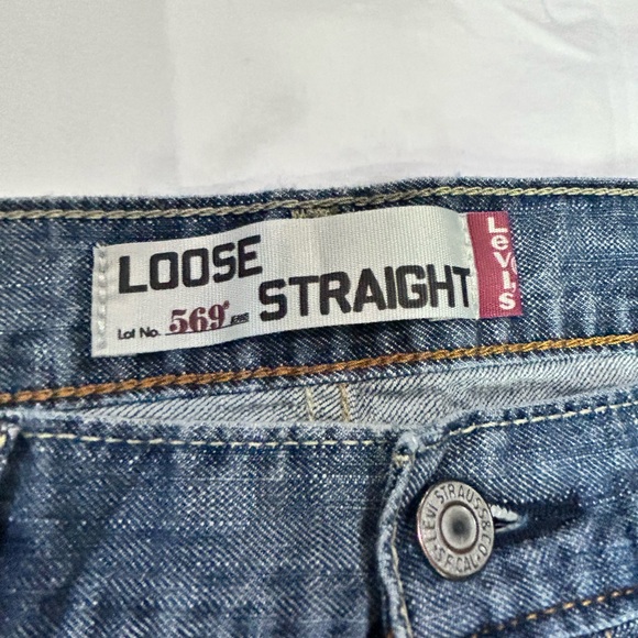 Levi 569 36x32 - Picture 5 of 6